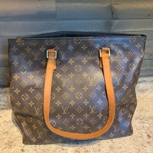 🎉HP🎉 Louis Vuitton Cabas Mezzo
